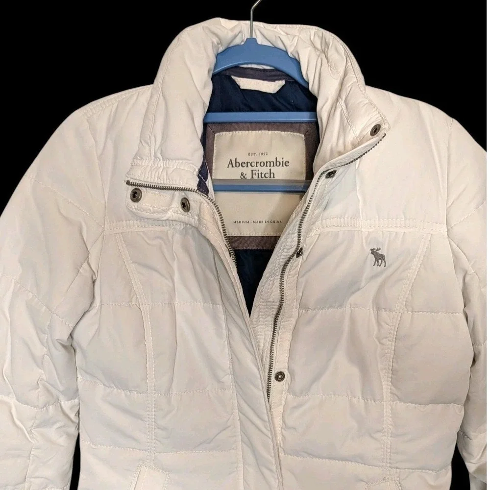 Vintage Y2K Abercrombie & Fitch White Preppy Short Puffer Jacket Medium Ski Coat